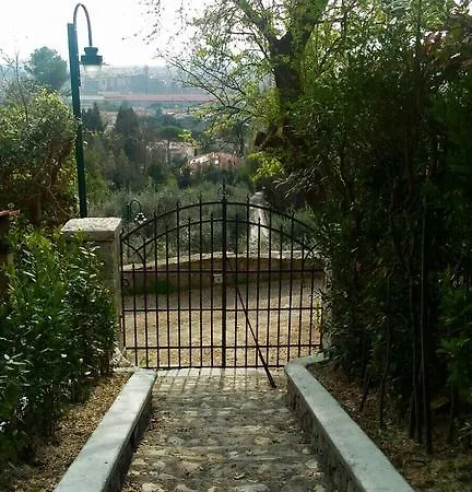 Giolica Guest house